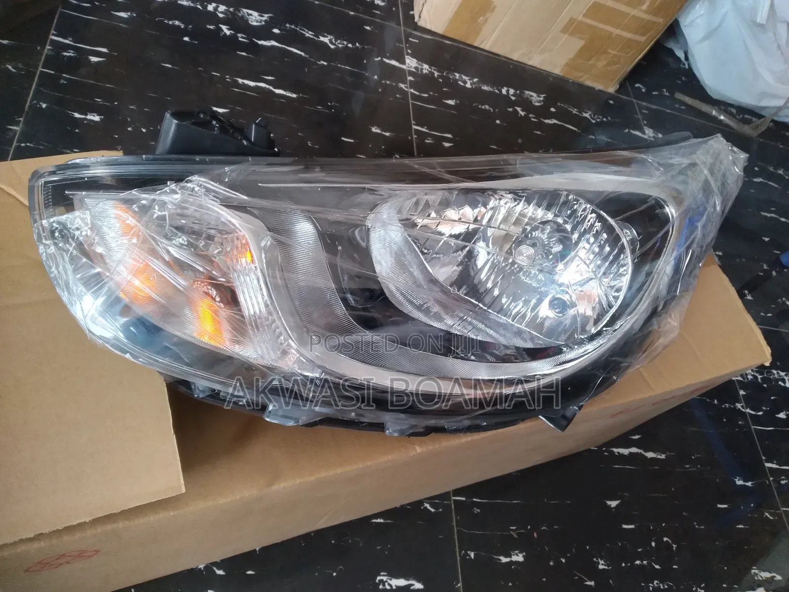 Hyundai Accent 011-013 Headlight Pair