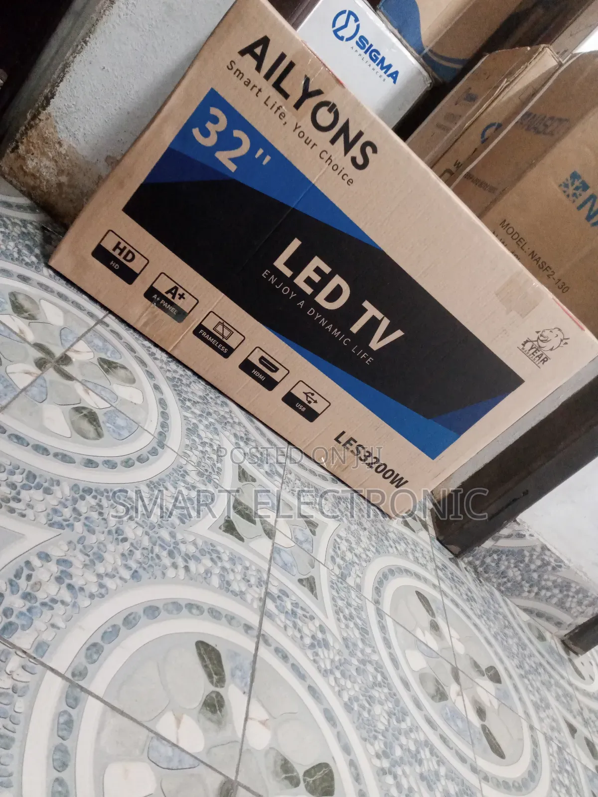 Digital Satellite Television 32inches 2024 LED Television