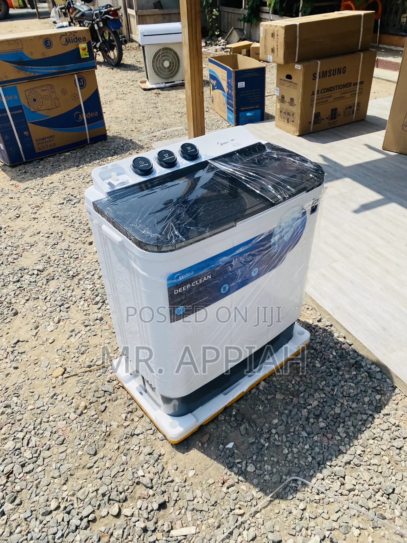 Classic Midea 7kg Spin/Dry Electric Washing Machine.