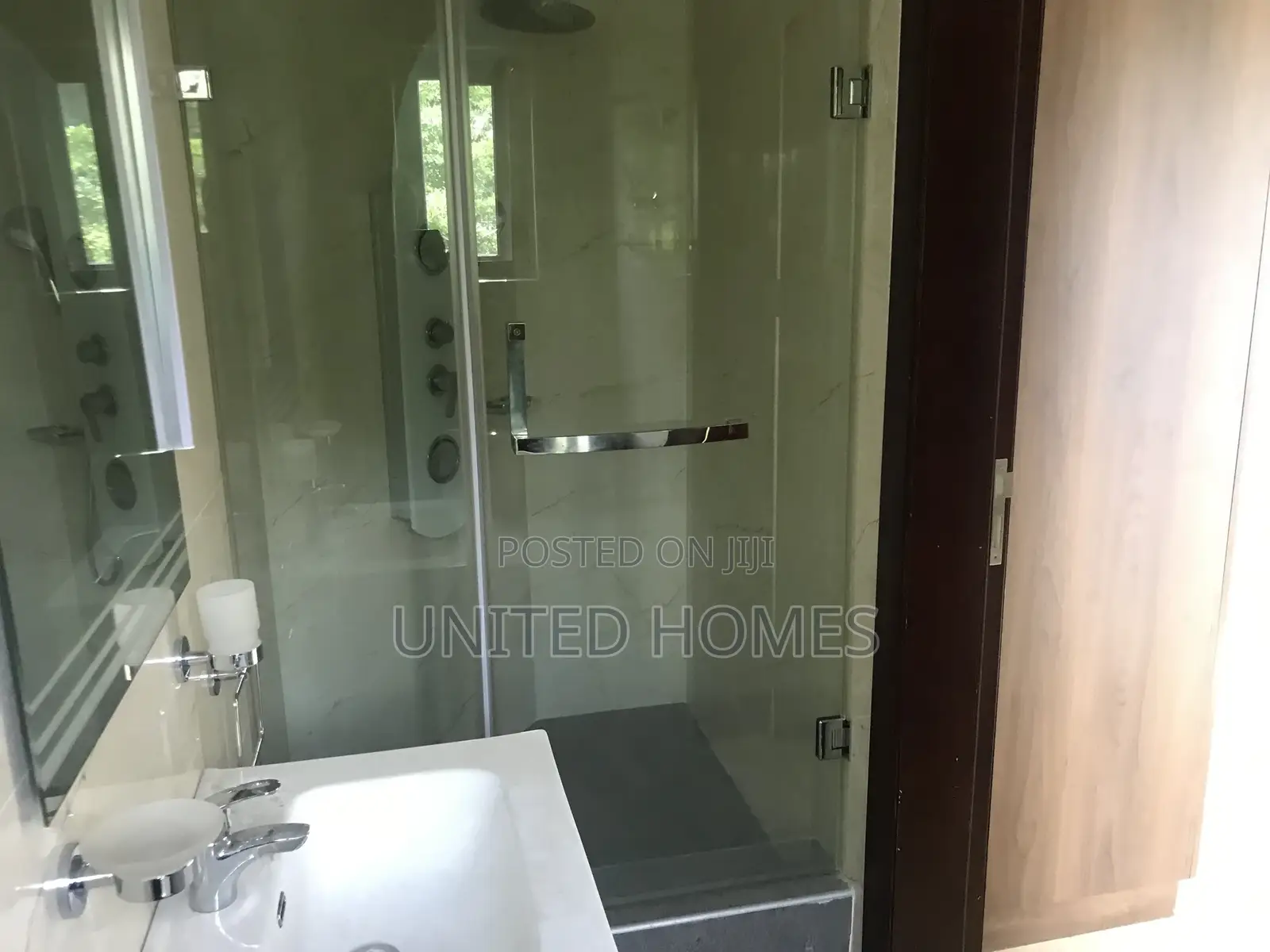 4bdrm House in Dzorwulu for rent