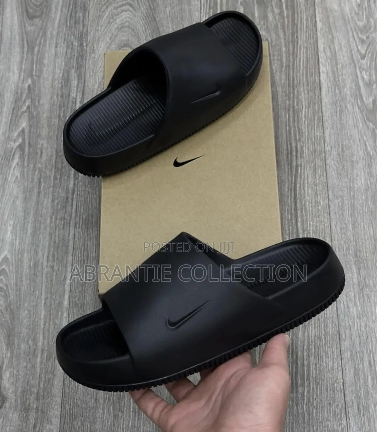 Nike Calm Slides