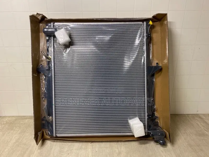 Mitsubishi Pajero Radiator/Water Tank 2013 2014 2015