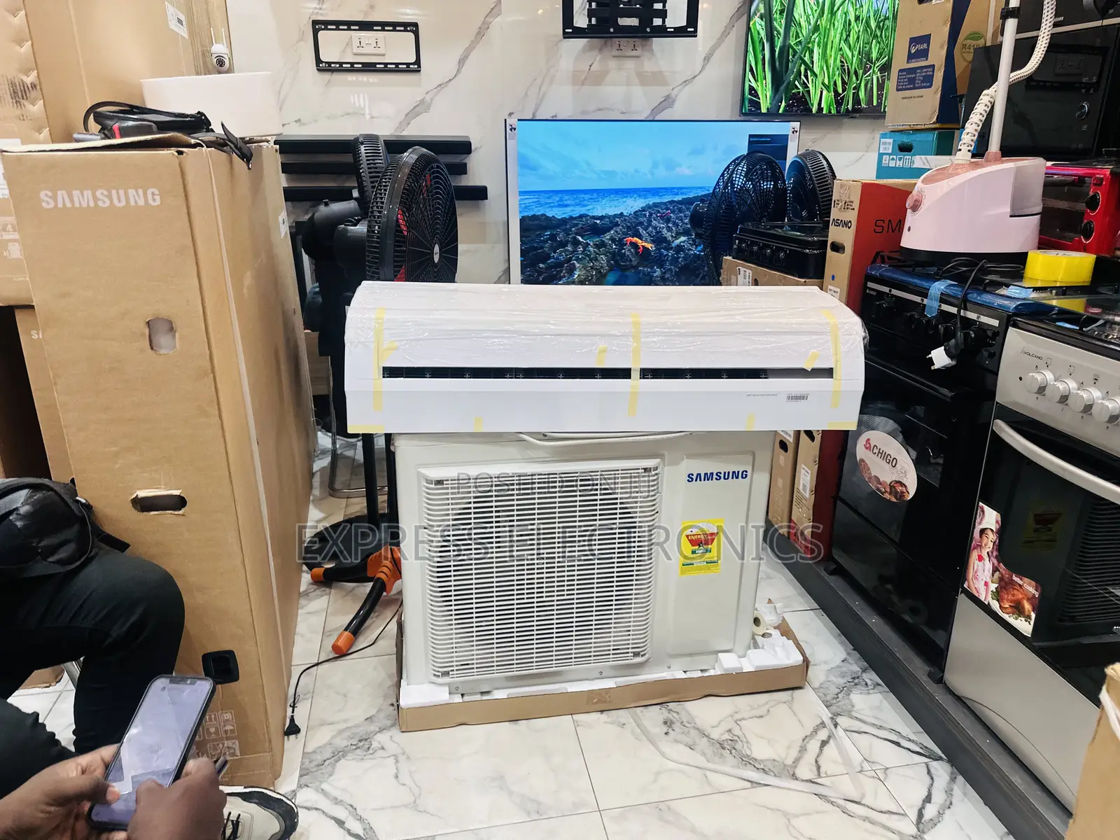 Extremely Cool Chill Samsung 2.5hp Split R410 Gas