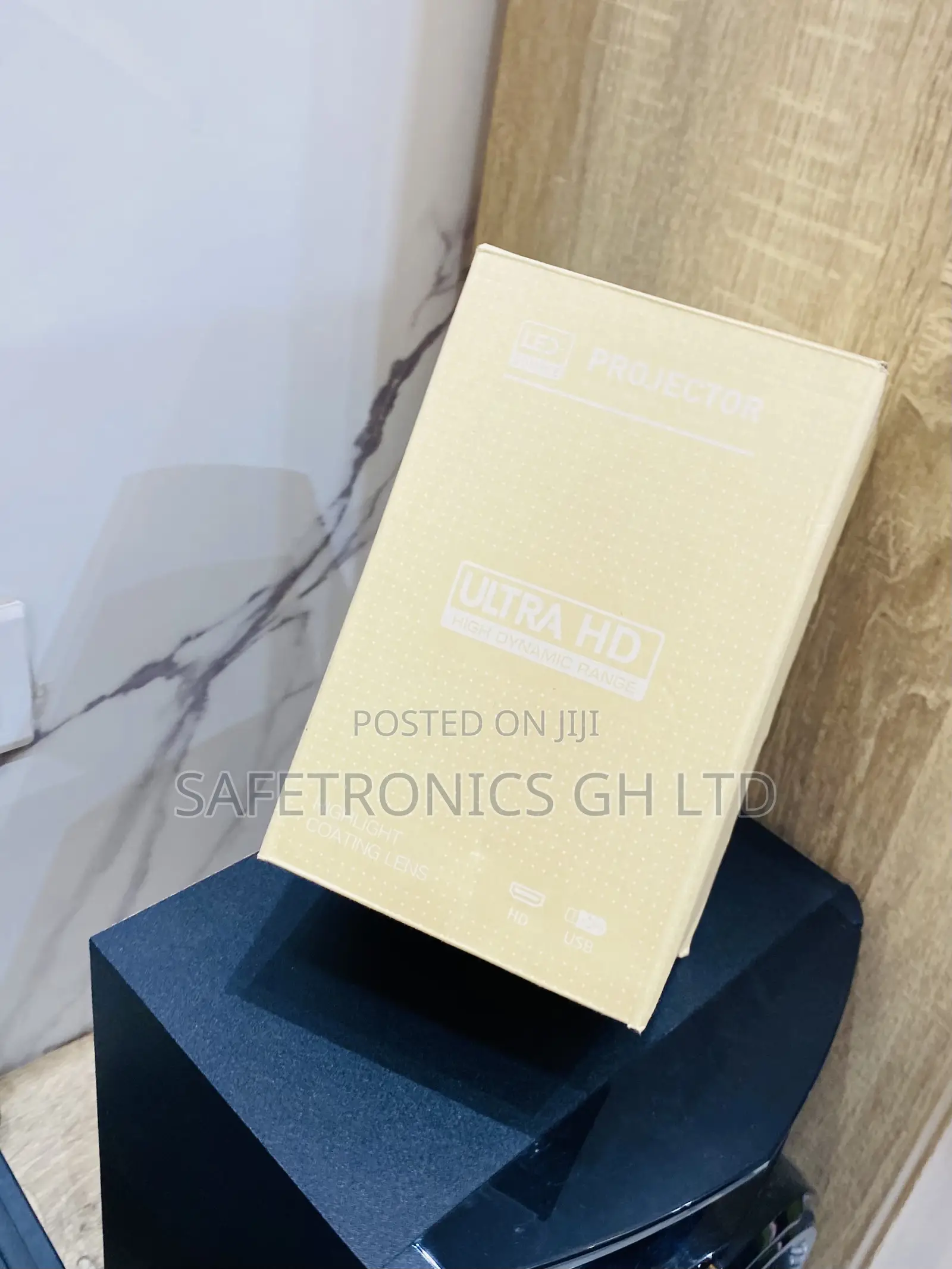 Classic New Ultra HD Led Source Projector (Black) 