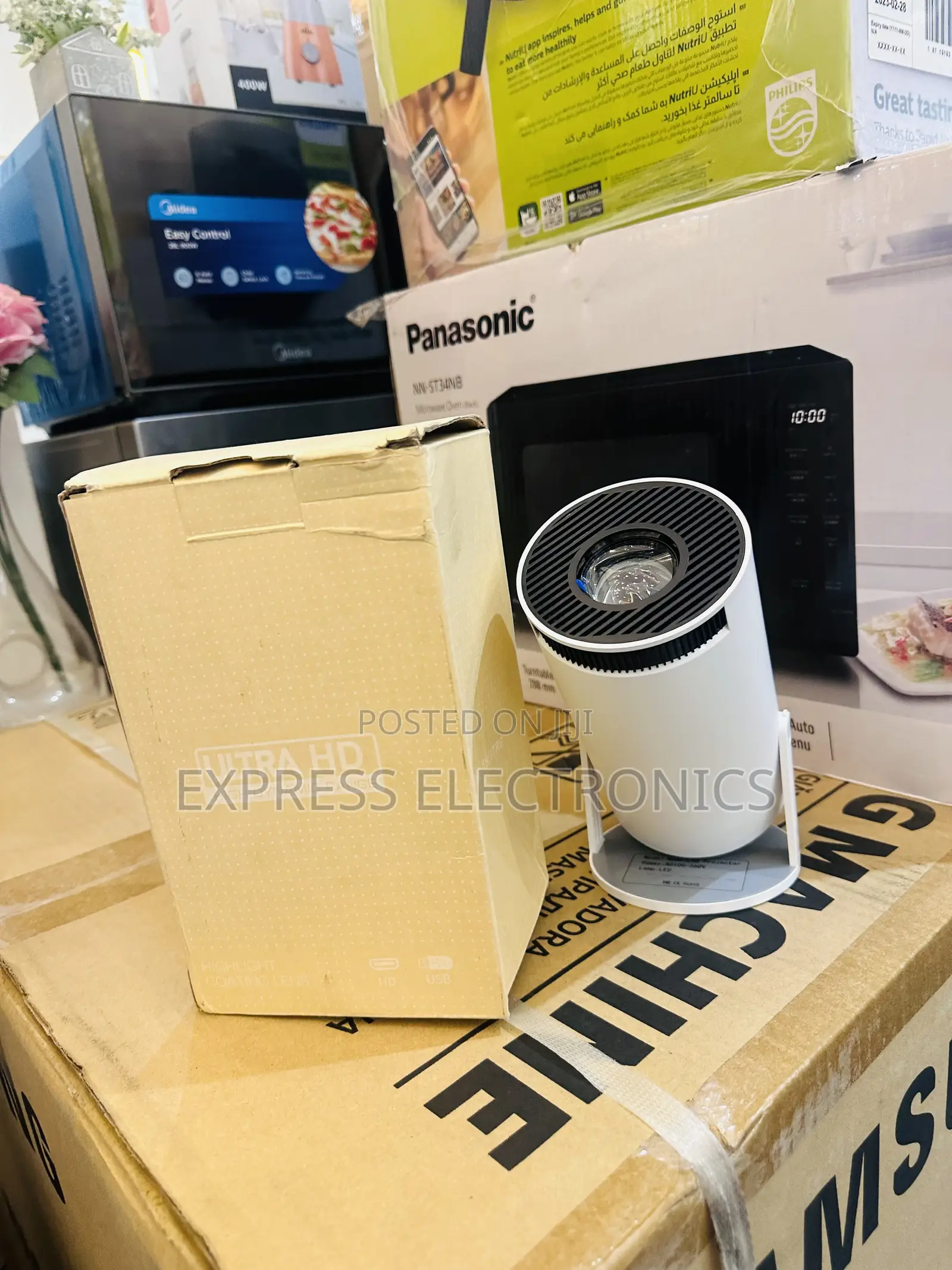 Spectacular Design Ultra HD Led Source Projector
