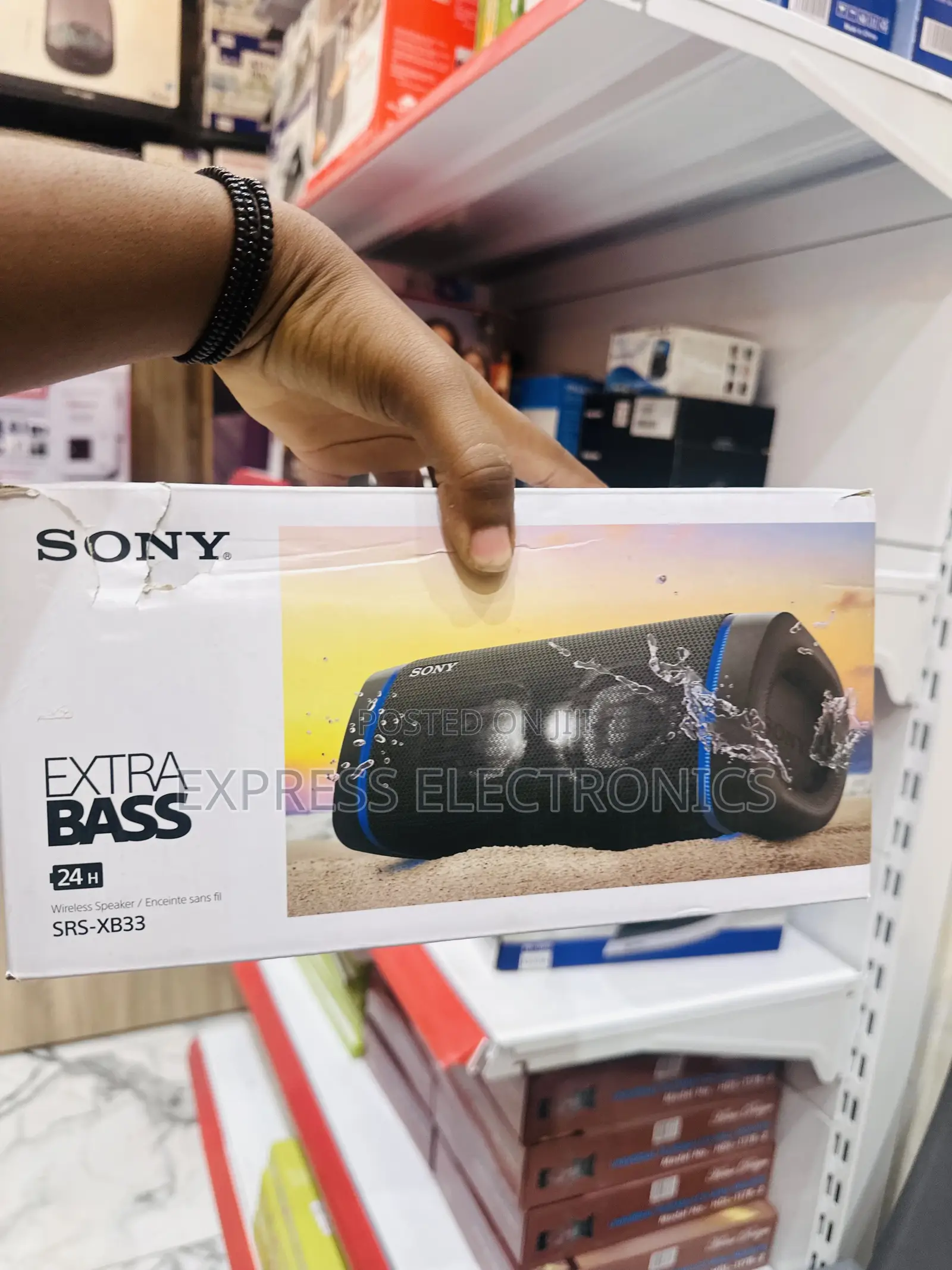 Powerful Bluetooth Speaker Sony SRS-Xb33—