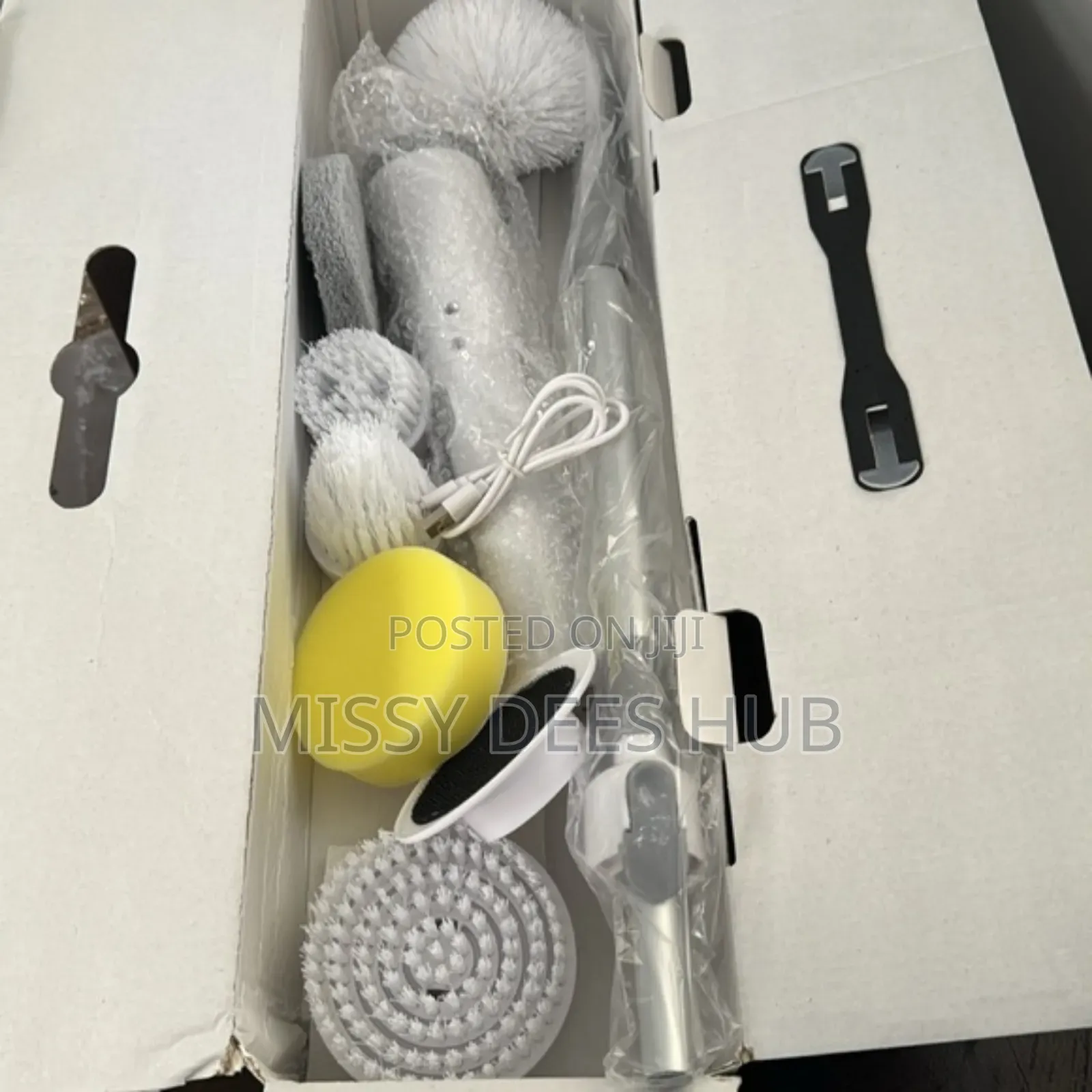 Tornado Cordless Power Scrubber