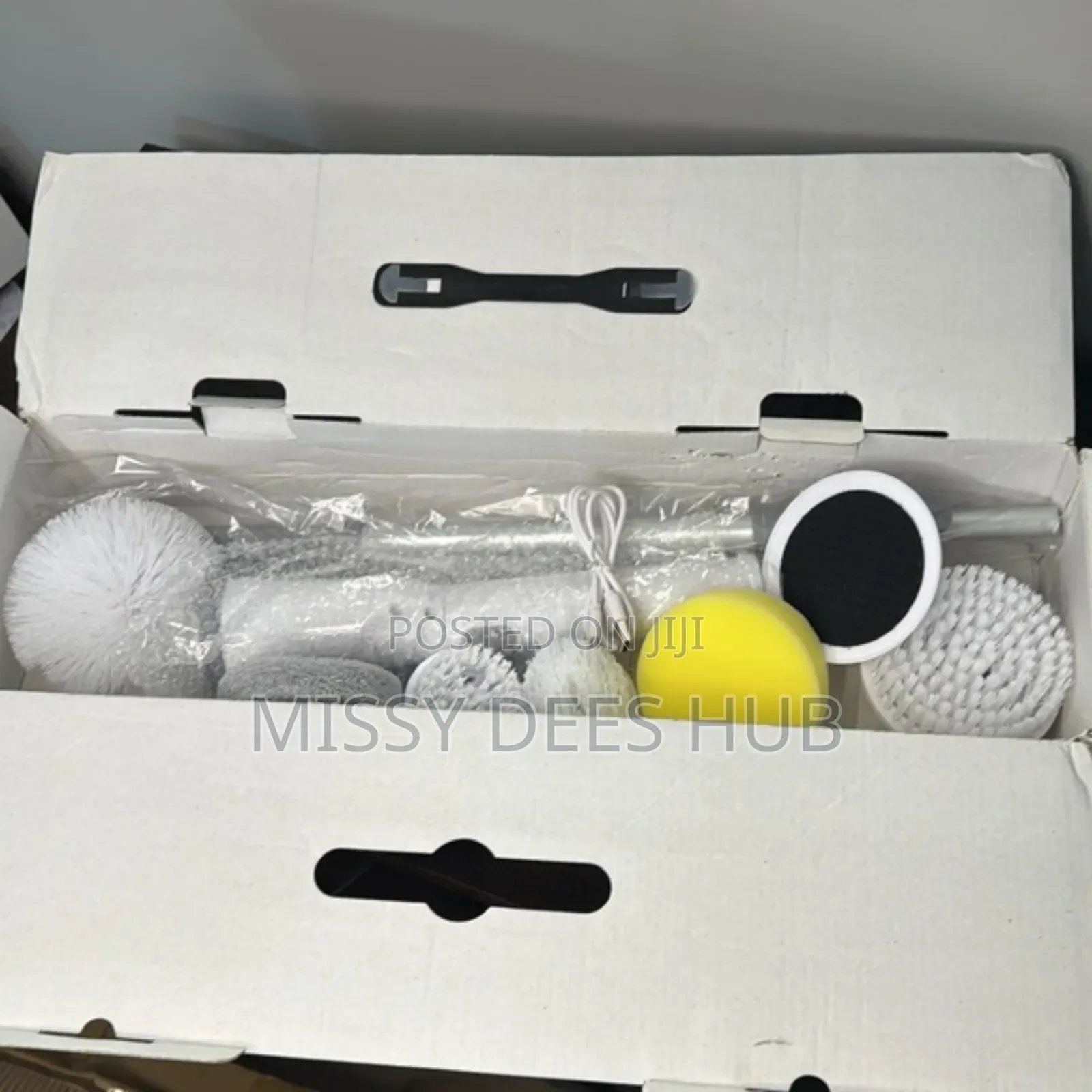 Tornado Cordless Power Scrubber