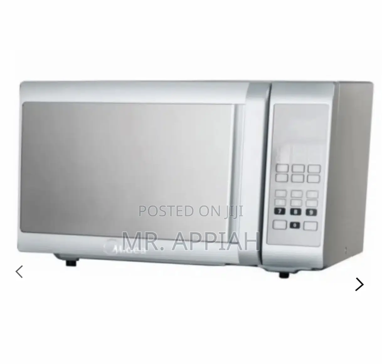 Elegantly Designed Midea EM928ETB Countertop Microwave.