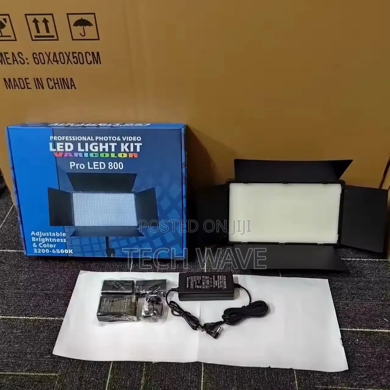 Pro Led 800 With Batteries, Adapter, Stand