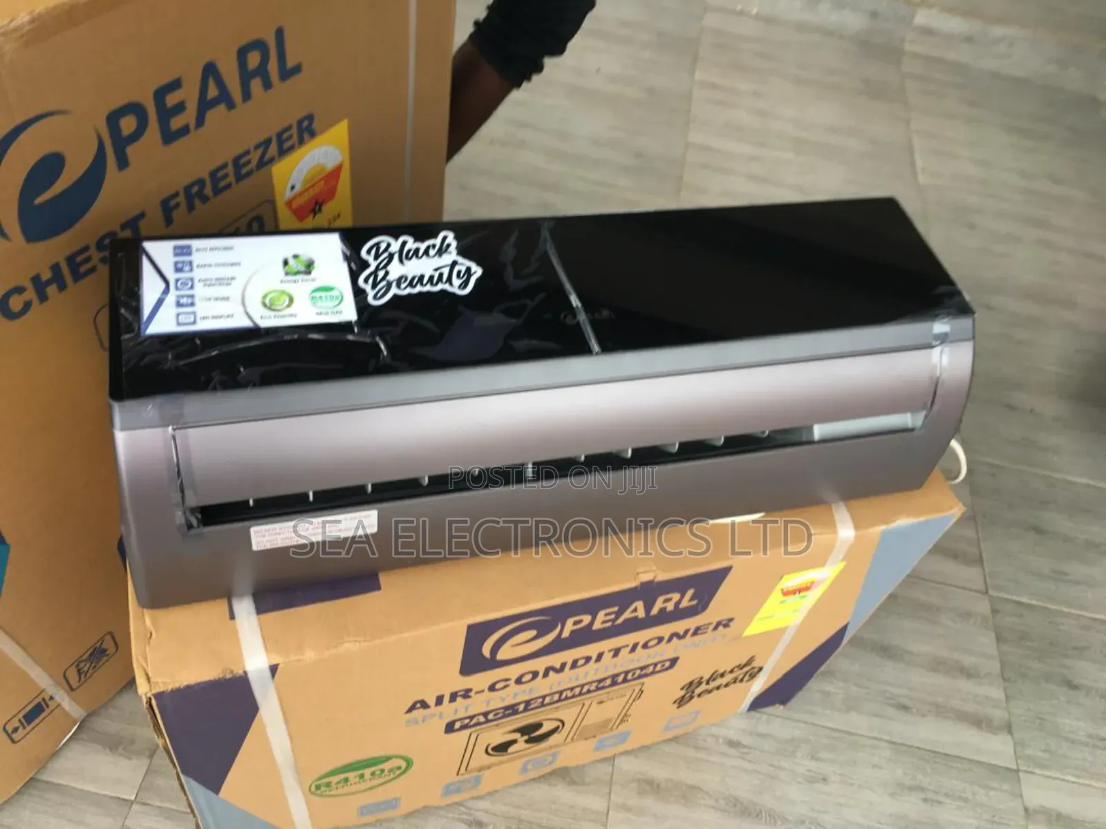 Wow Nice Design Pearl Black Mirror 2.5HP AC