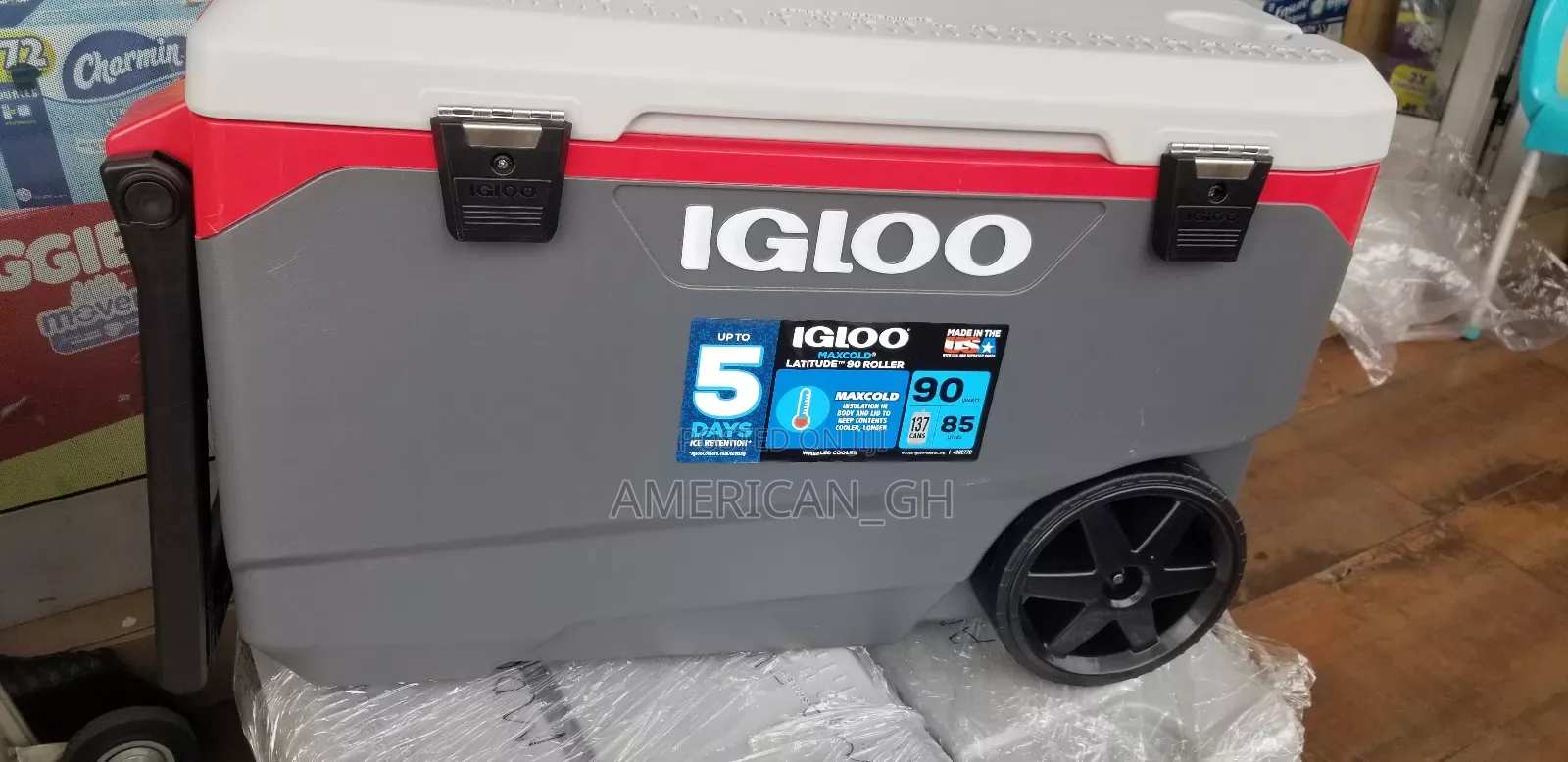 Igloo Maxcold Latitudes 90 Roller (90 Quarts) 85 Litres
