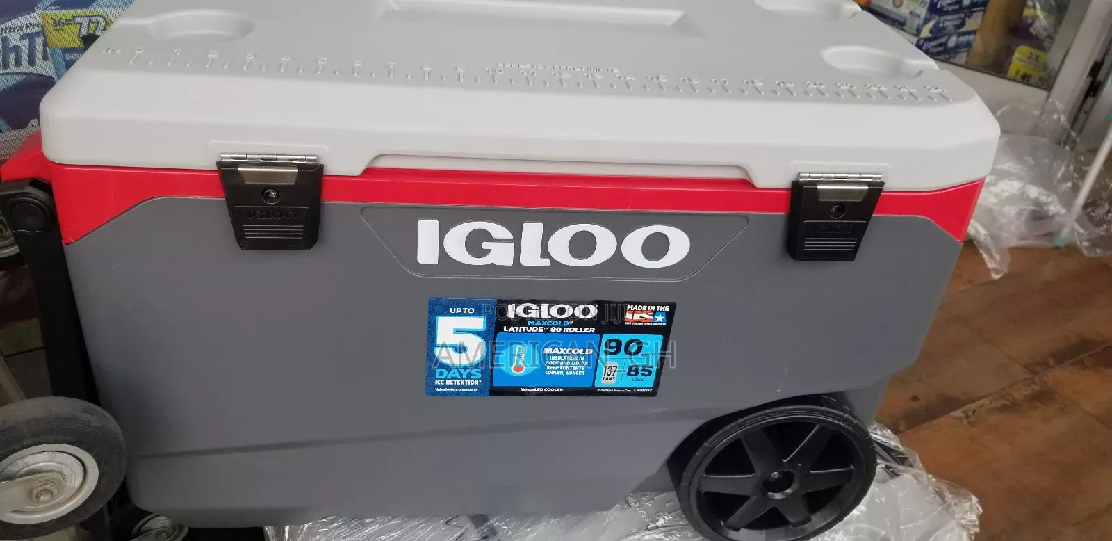 Igloo Maxcold Latitudes 90 Roller (90 Quarts) 85 Litres