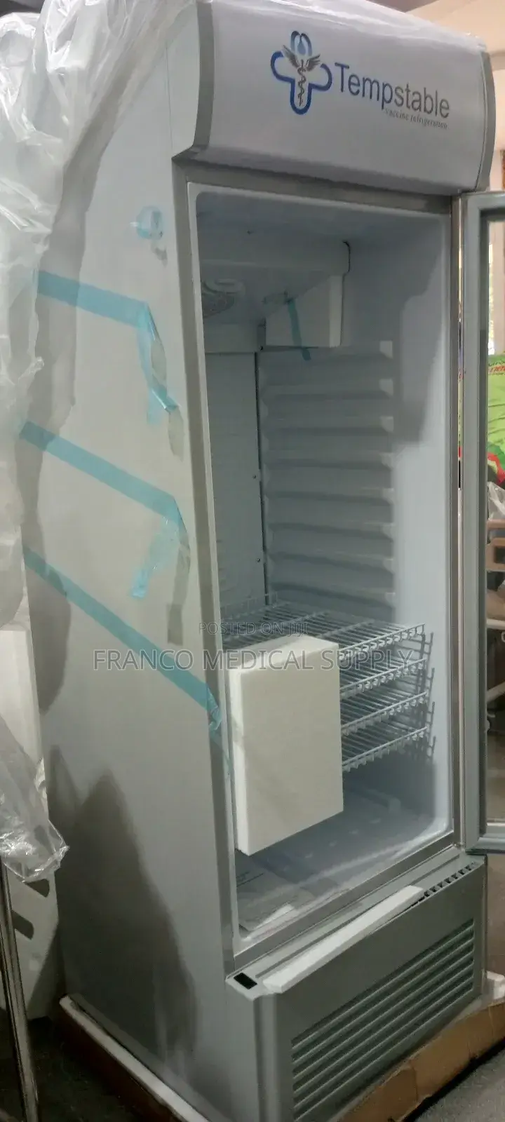 Vaccine Refrigerator ( Laboratory Fridge)