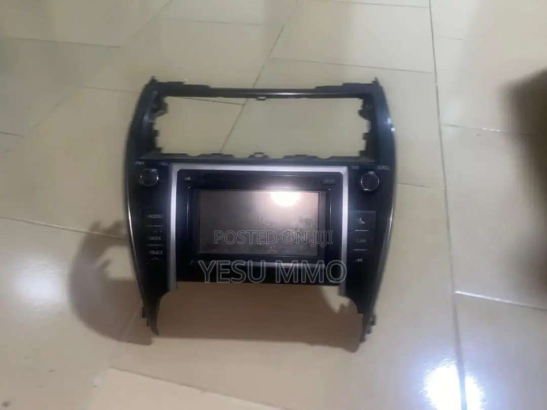 Camry Spider 2013 Tape Wit Camera
