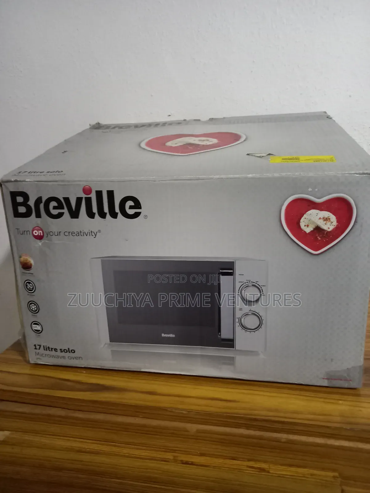 17.L Breville Microwave From Uk