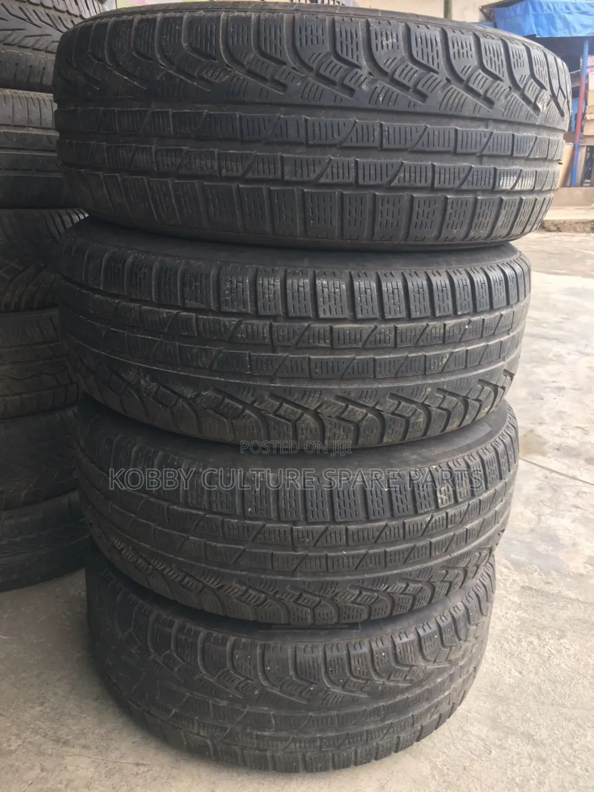 Original First Grade Tyres Available 225/60r17