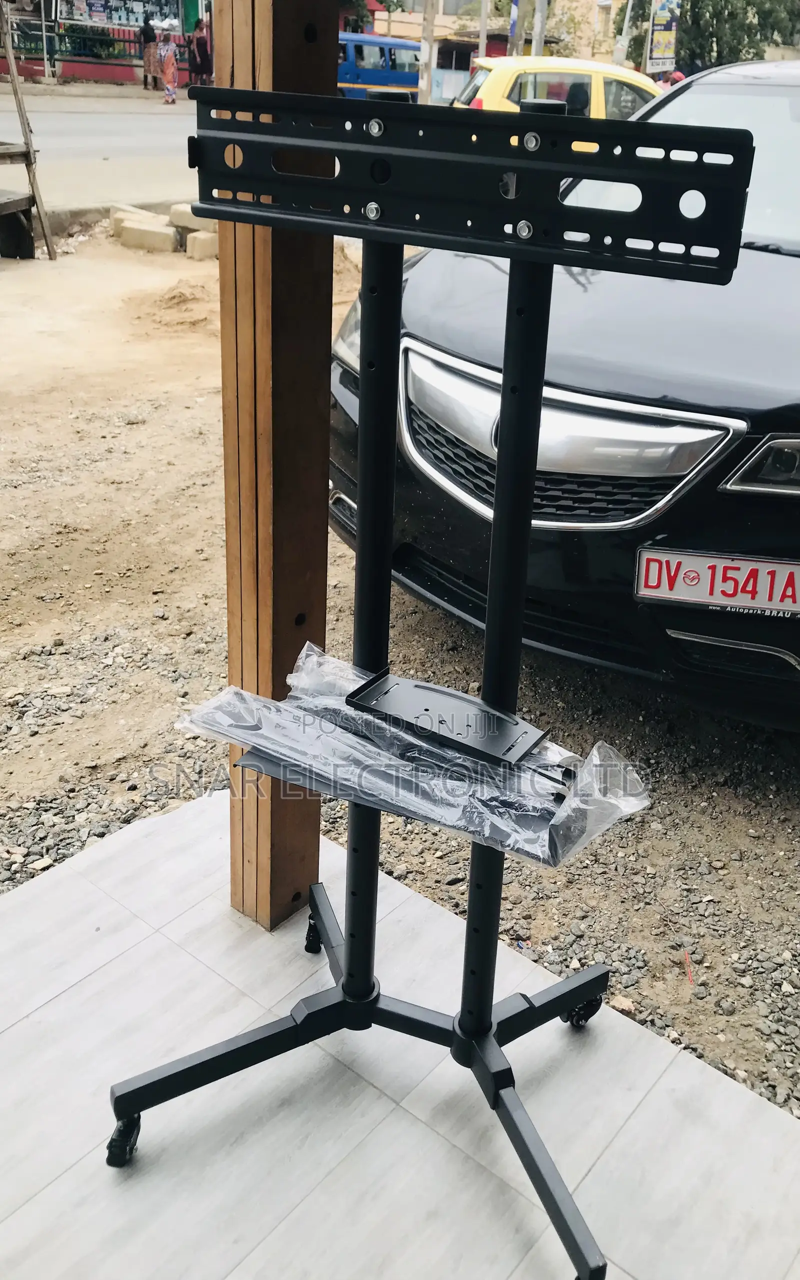 Mobile TV Stand With Wheels Height Adjustable 32-65"