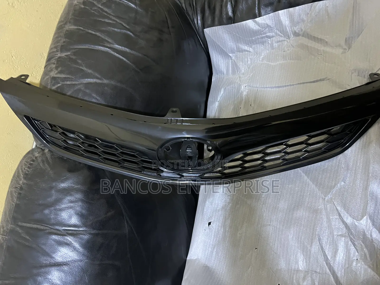 Toyota Camry Se Front Grille