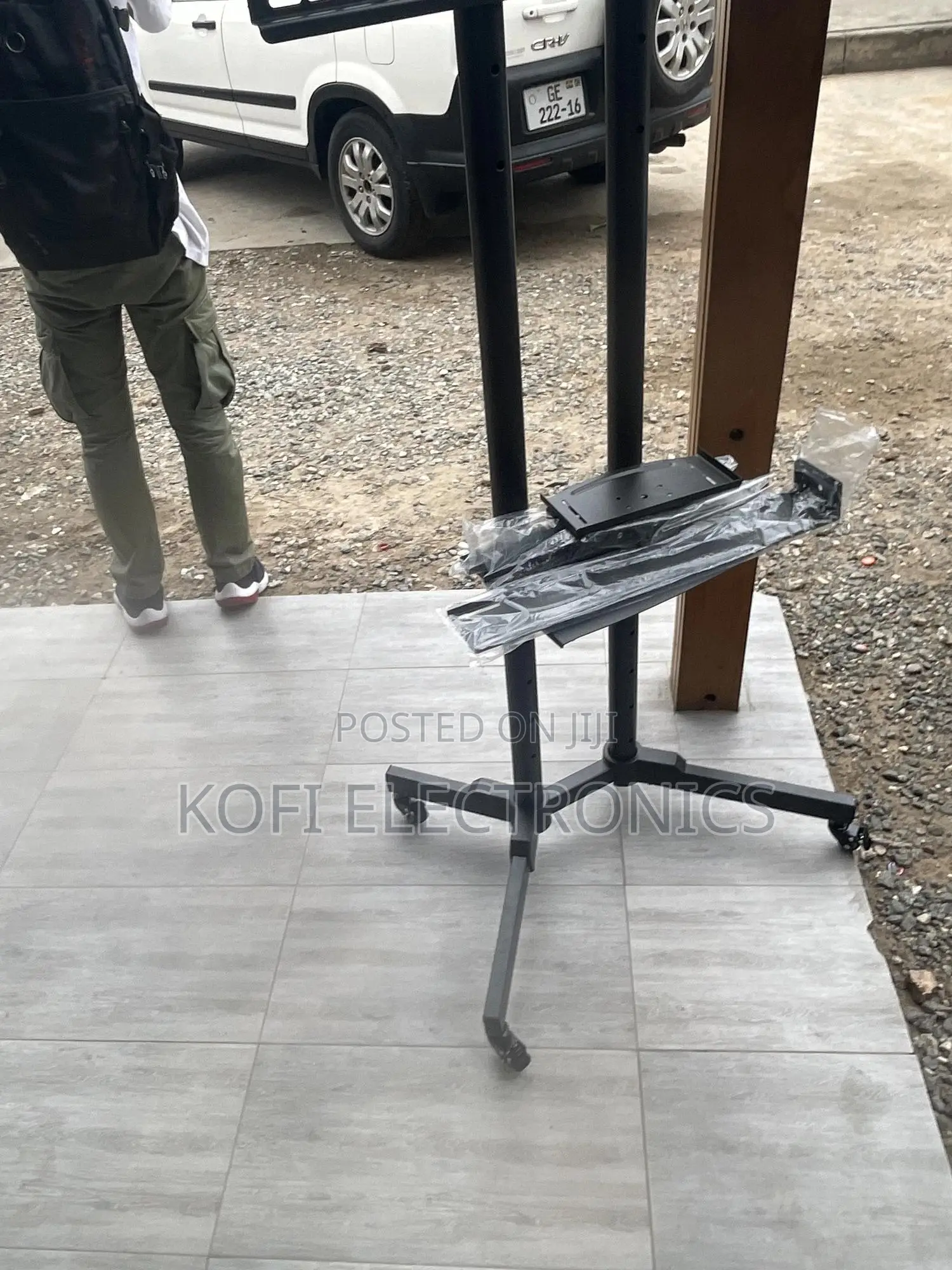 (Adapt to Your Needs)Mount-It! TV Cart Mobile TV Stand 32-75