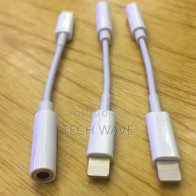 Original iPhone Lightning for Earpiece Adapter