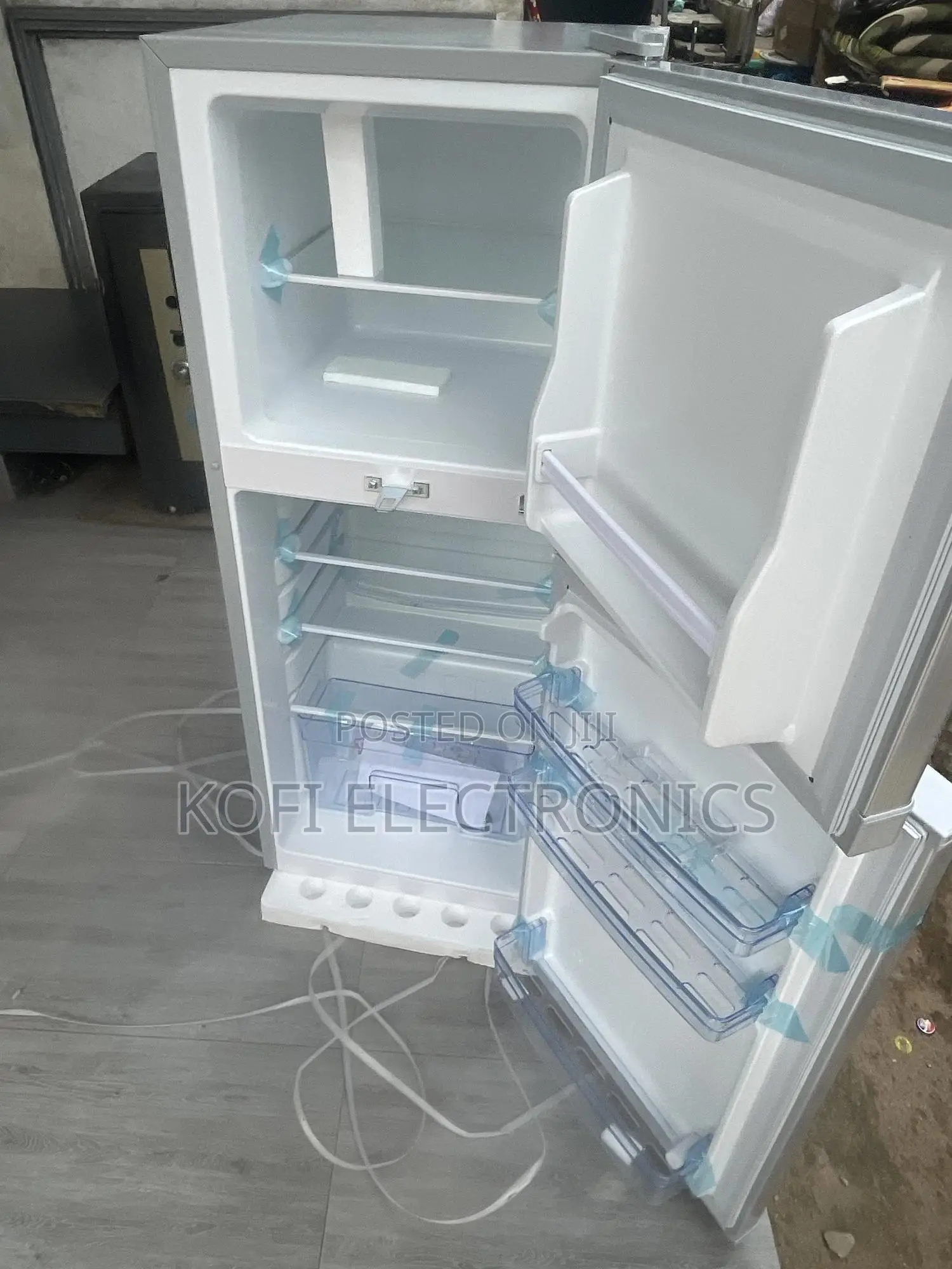 1 Zara (ZARA-14TM) Fridge With Top Freezer/ 108LTR /Silver