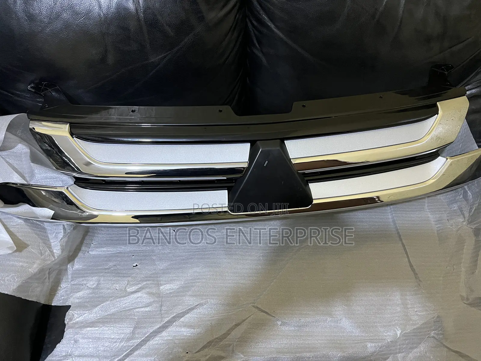 Mitsubishi Outlander 2016/2020 Front Grille