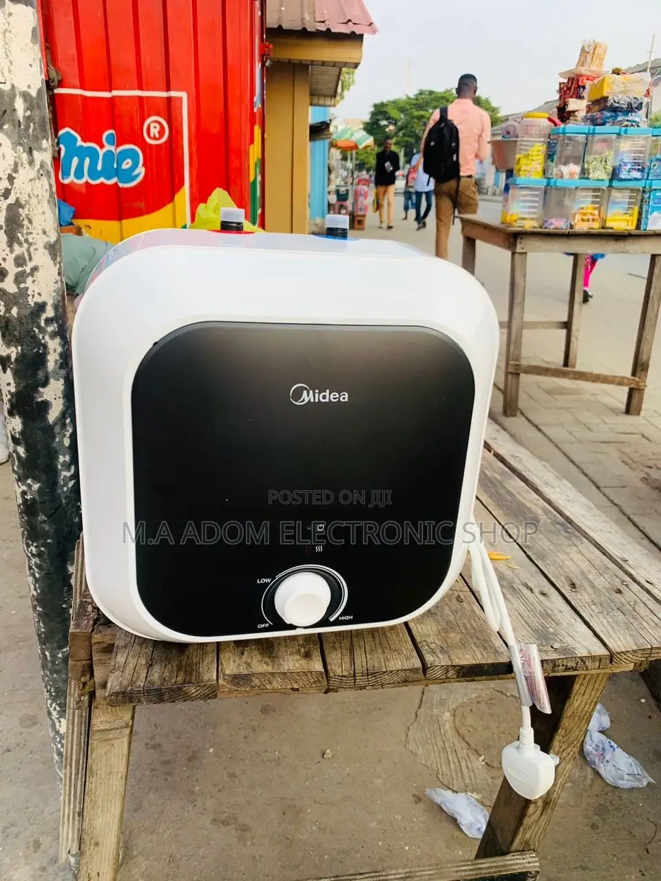 Affordable Midea 15ltr Electric Water Heater.