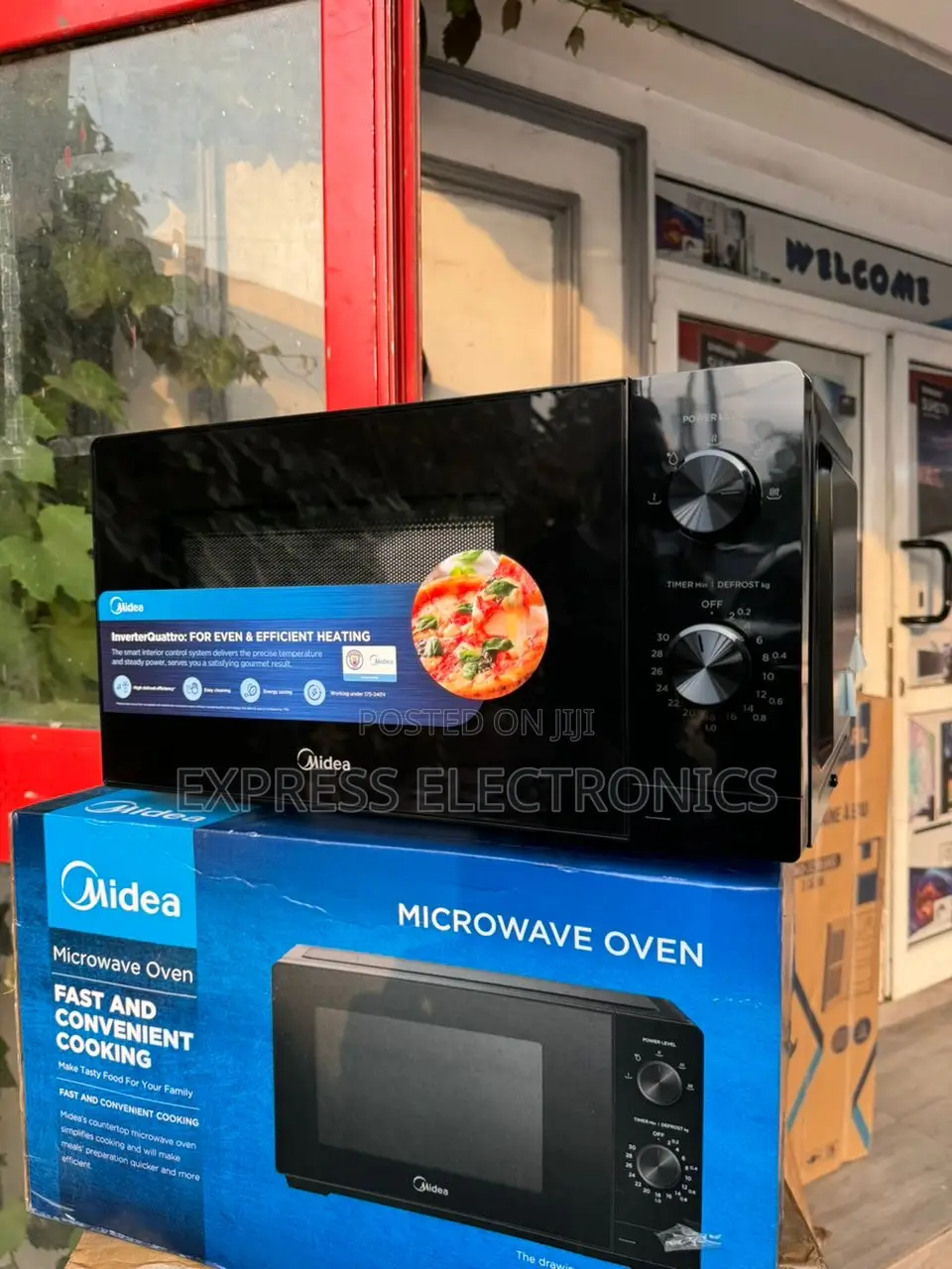 Defrosting Microwave Oven Midea Black MM7P012MZ-B
