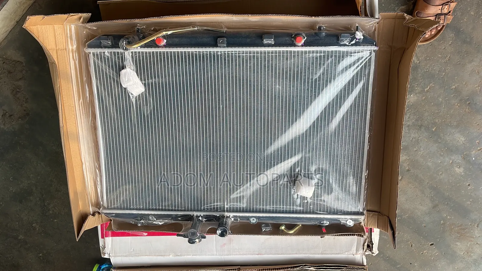 Toyota Highlander Radiator Water Tank