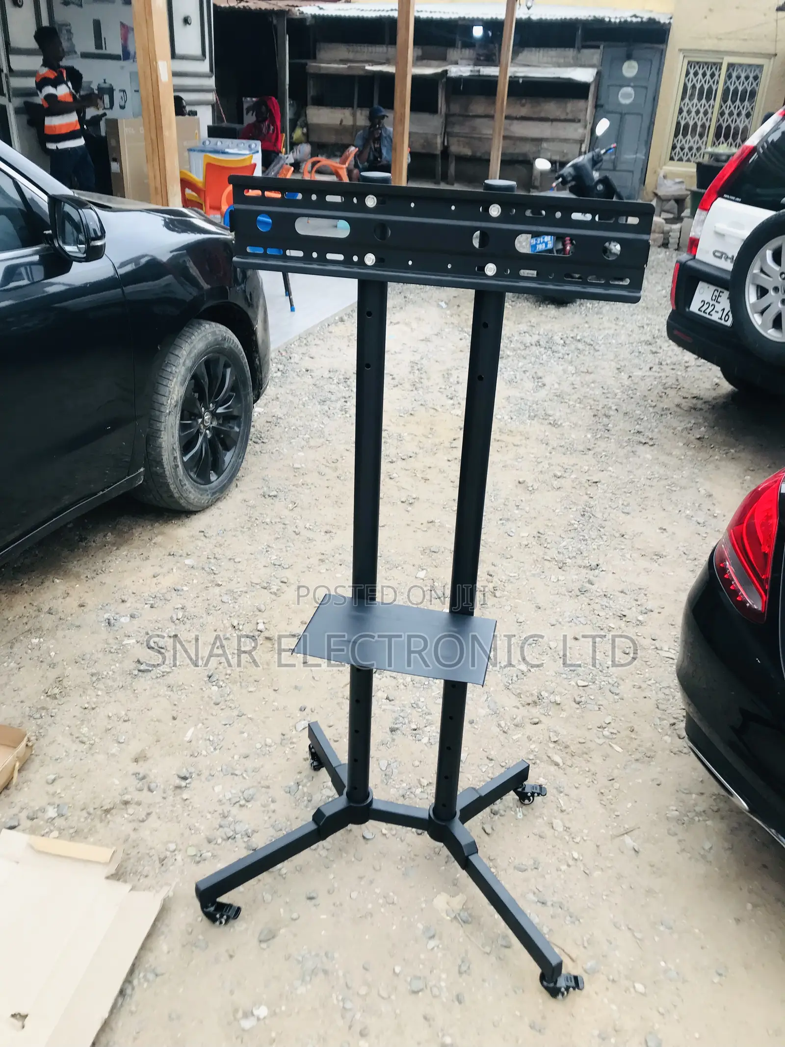 Highly Newer Mobile TV Stand Rolling Movable for 32"-70