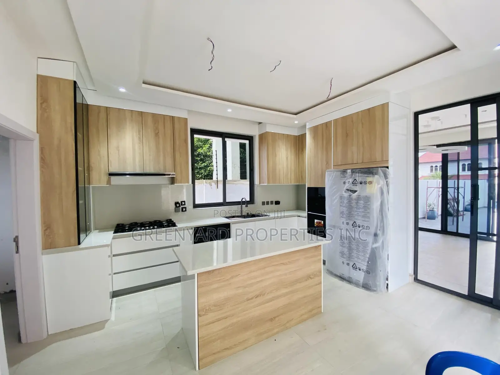 4bdrm Penthouse in East Legon for sale