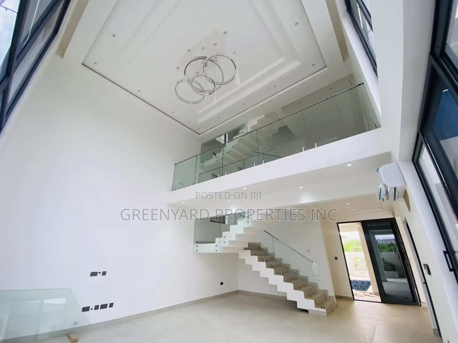 4bdrm Penthouse in East Legon for sale