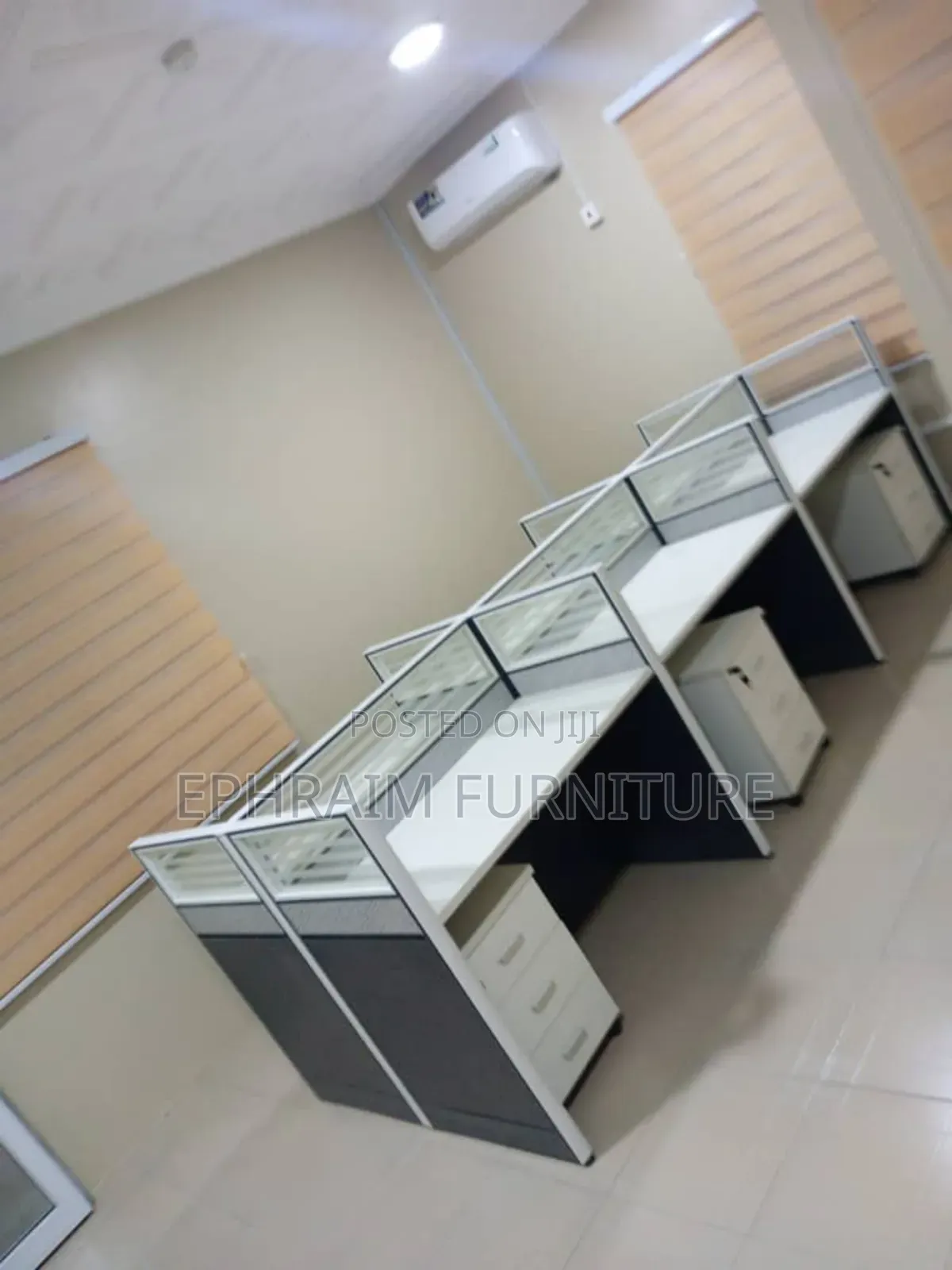 6 in One Work Station for Office