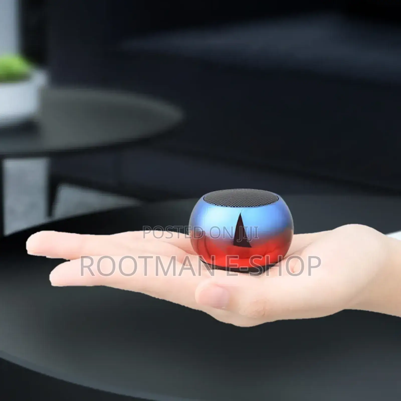 Mini Bluetooth Speaker. Good Sound/ Battery