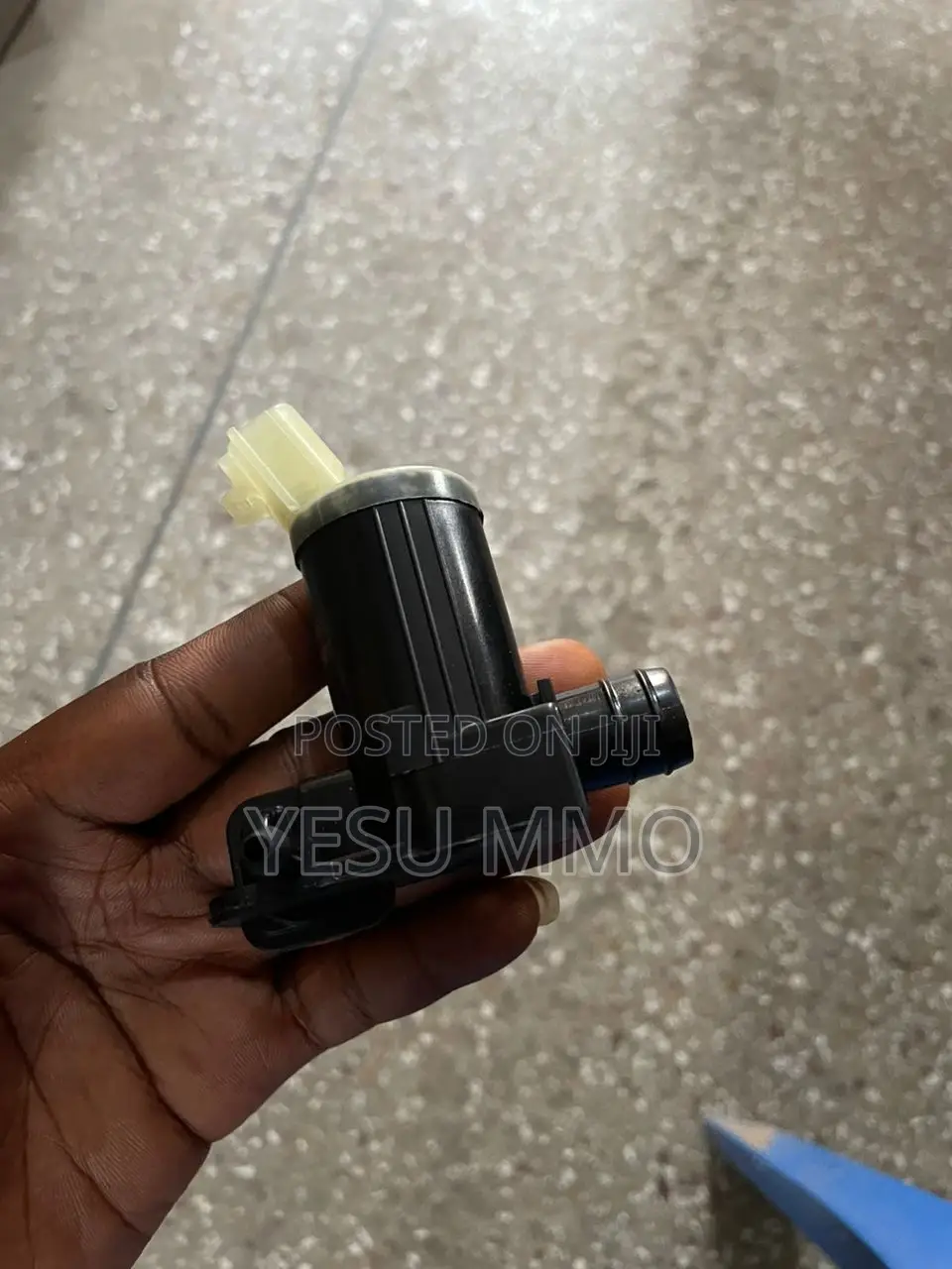 CR-V 17 Washer Bottle Motor