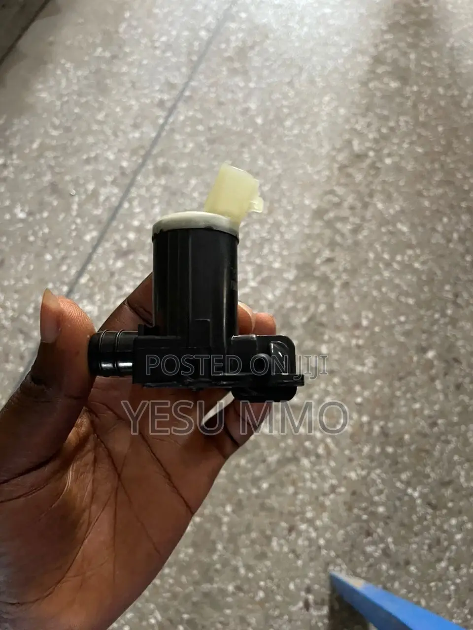 CR-V 17 Washer Bottle Motor