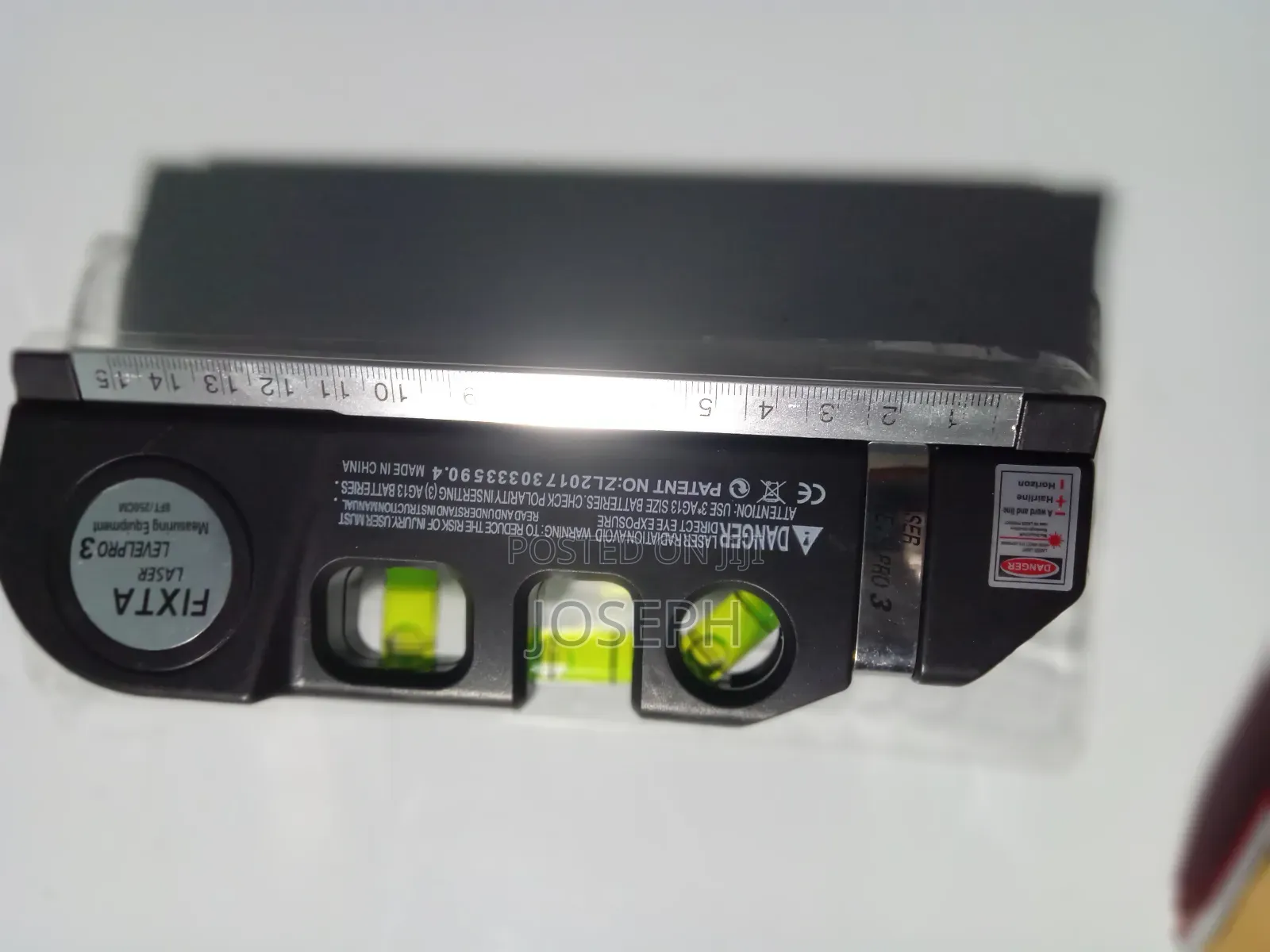 Self Leveling Laser Machine
