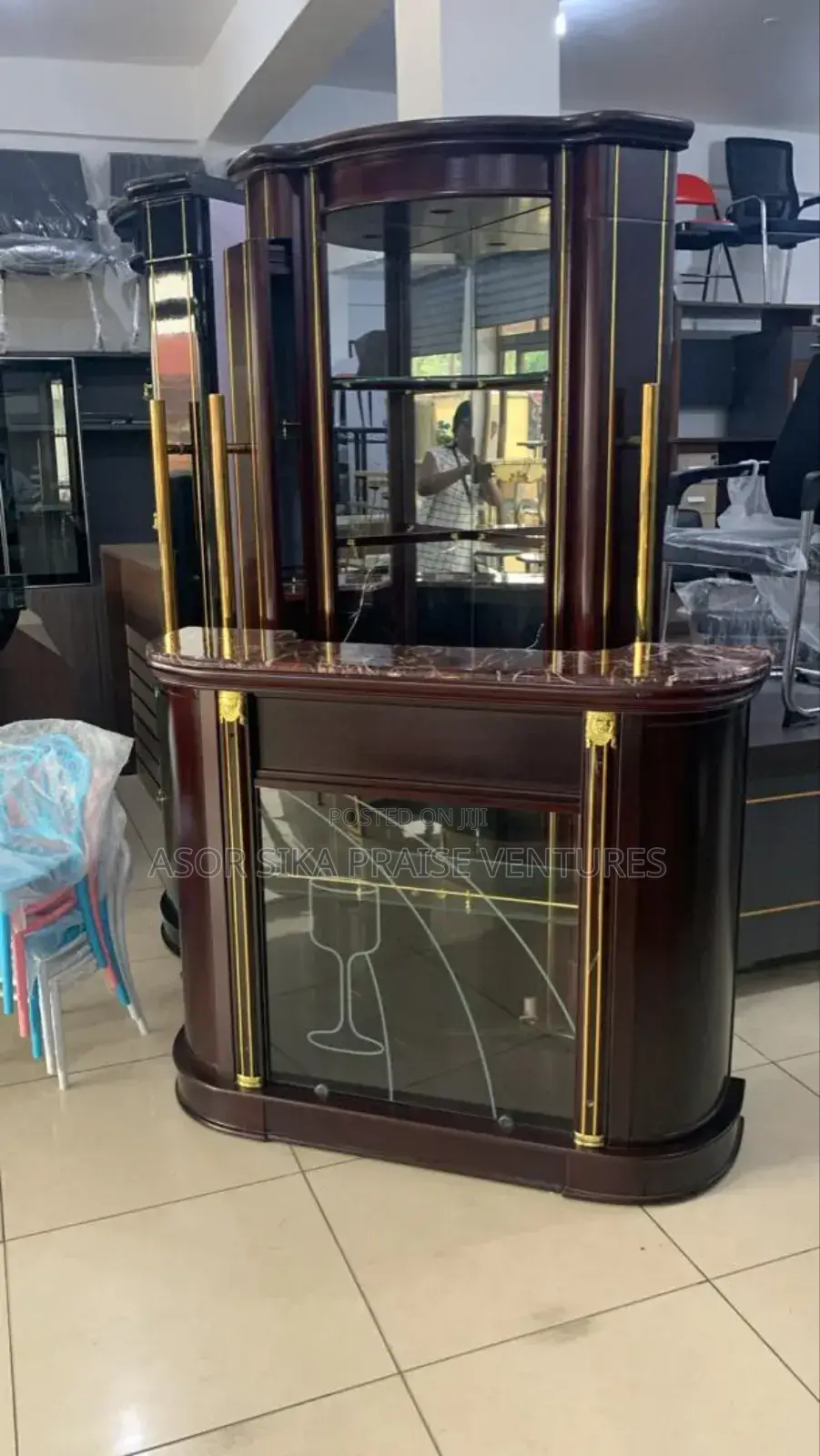 Corner Bar