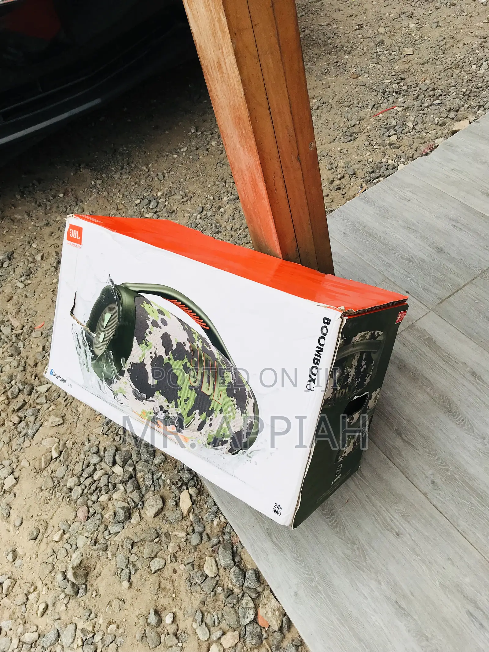Quality JBL Boombox 3 Wireless Portable Bluetooth Speaker.