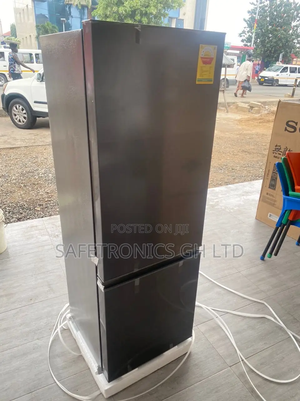 Essential TCL 162L Doubledoor Bottomfreezer F163BF Fridge 