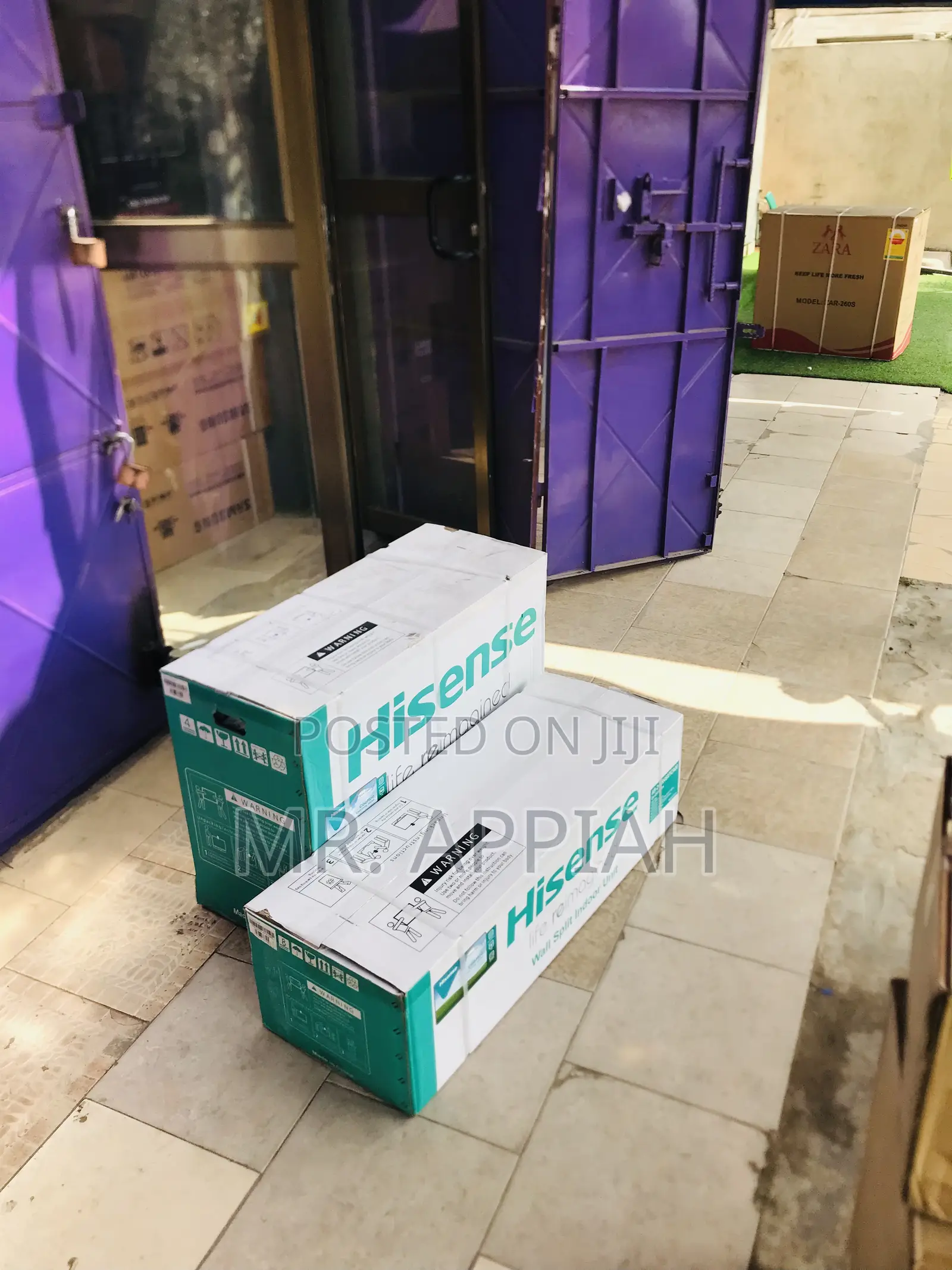 Original Hisense 2.5hp R410 Gas Electric Ac.