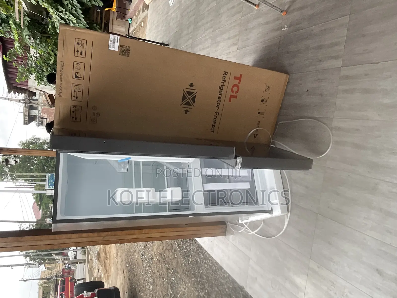 Holiday Function-TCL F163BF 162L Bottom Freezer Refrigerator