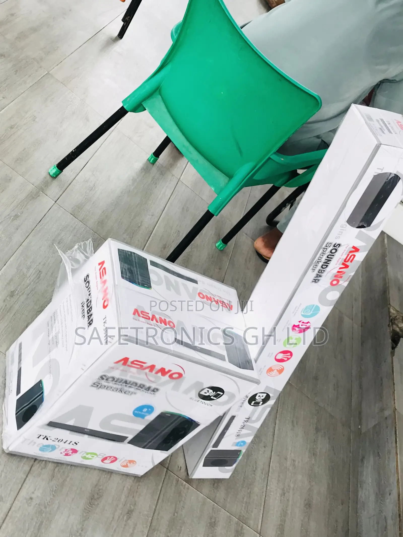 Brand New (Black) Bluetooth Wireless Asano Soundbar 