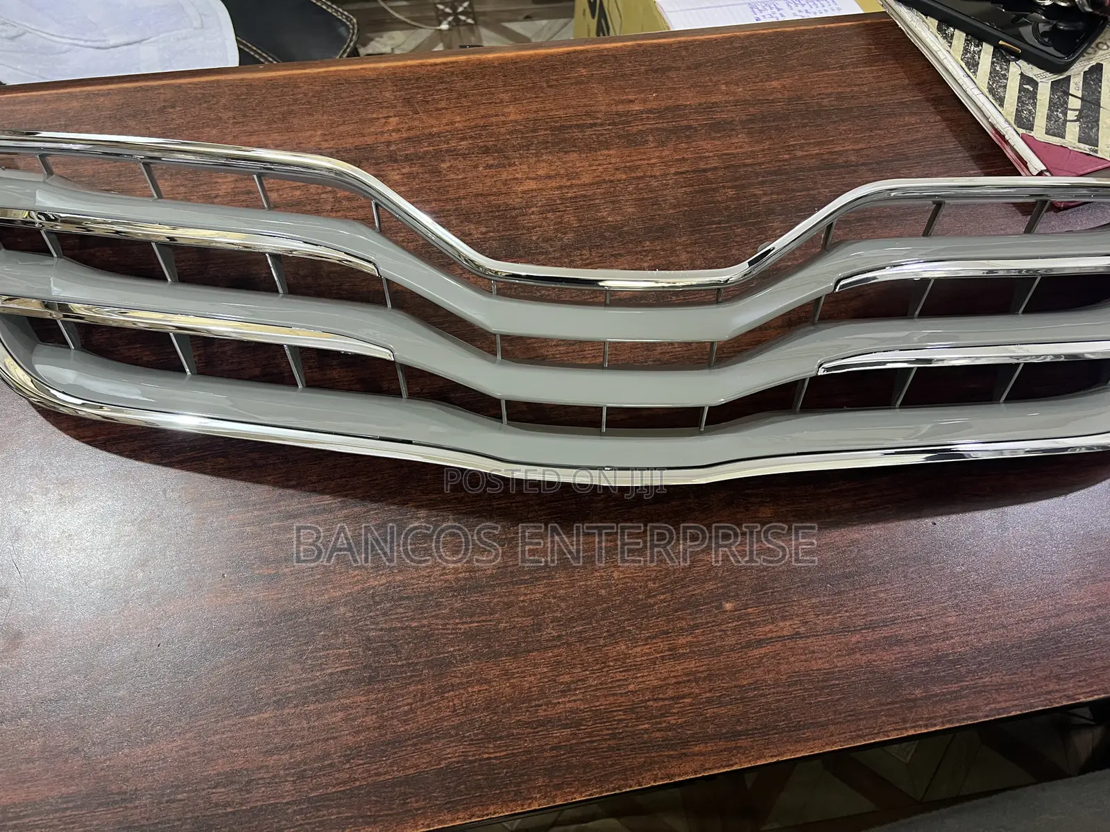 Toyota Camry 2010 Top Grille