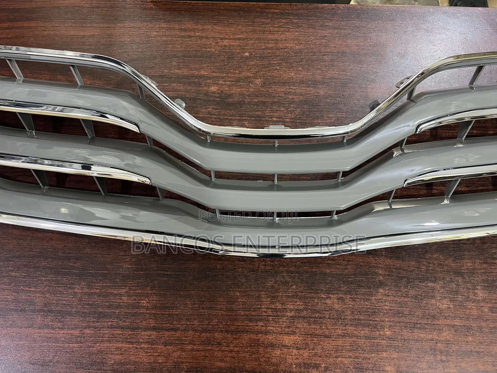 Toyota Camry 2010 Top Grille