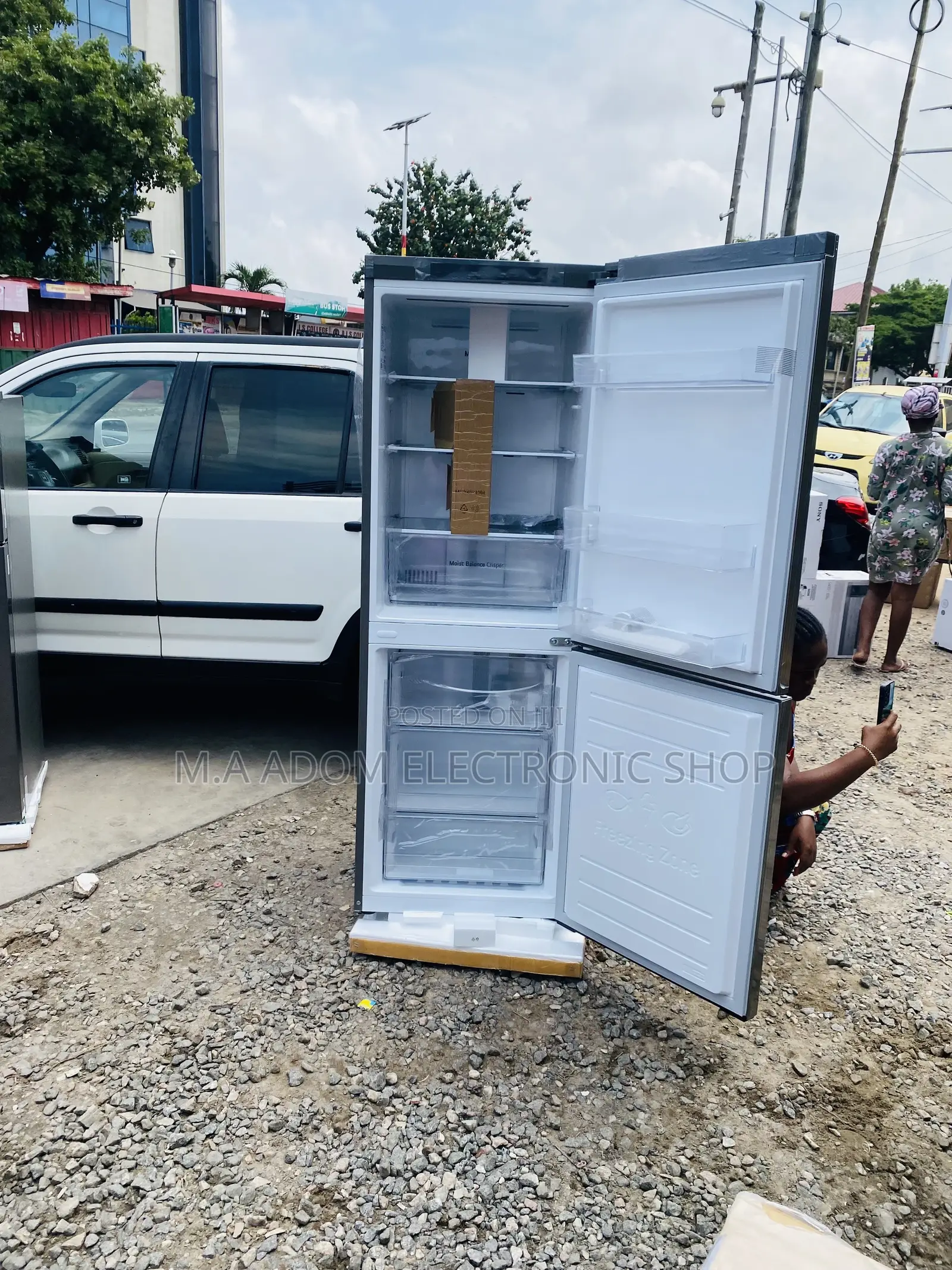 Extremely Cooling LG GC-B399NLJM 355L Double Door Fridge.