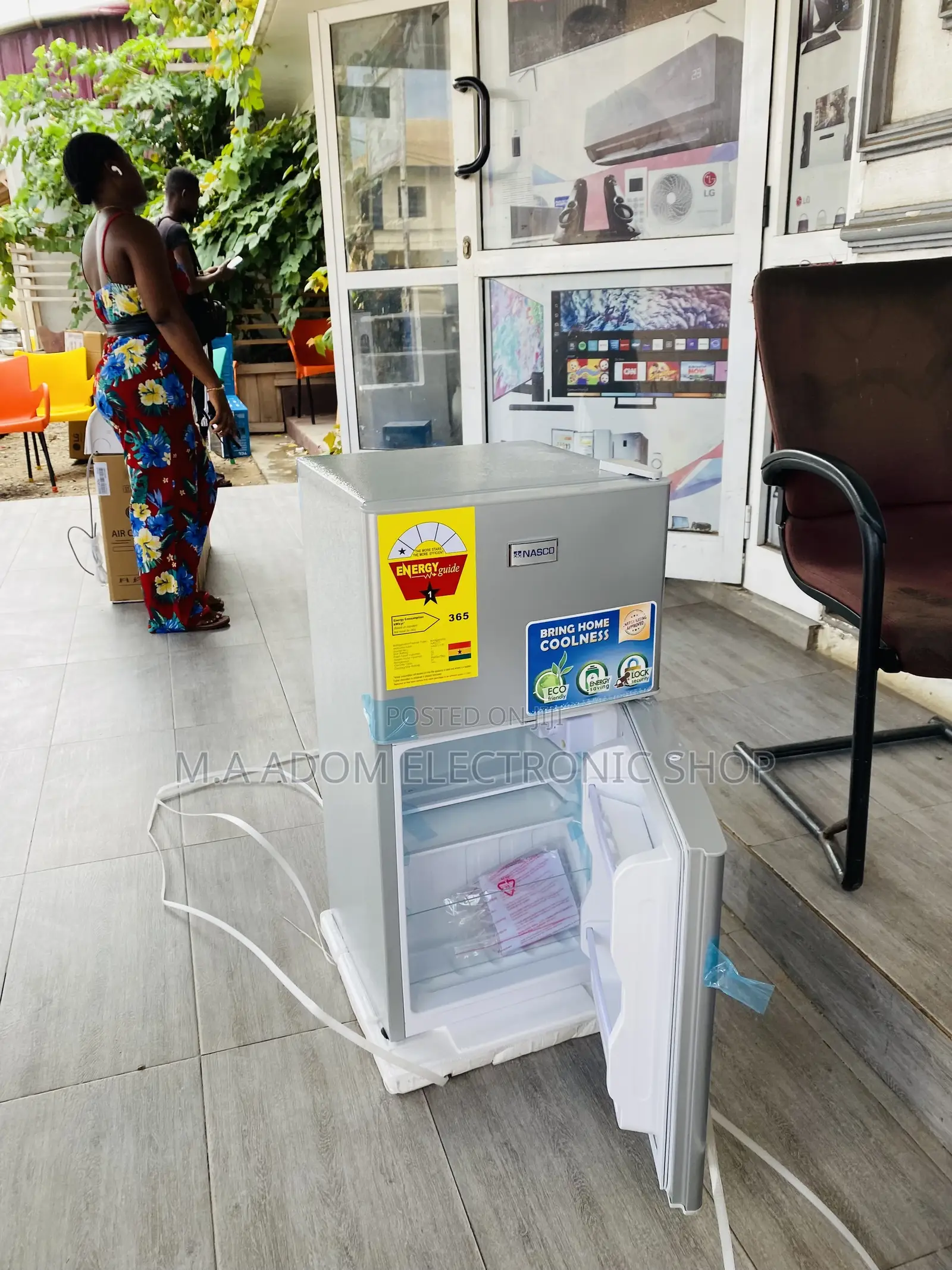 Get Nasco Nasf2-120 Top Freezer Table Top Fridge(90ltrs).