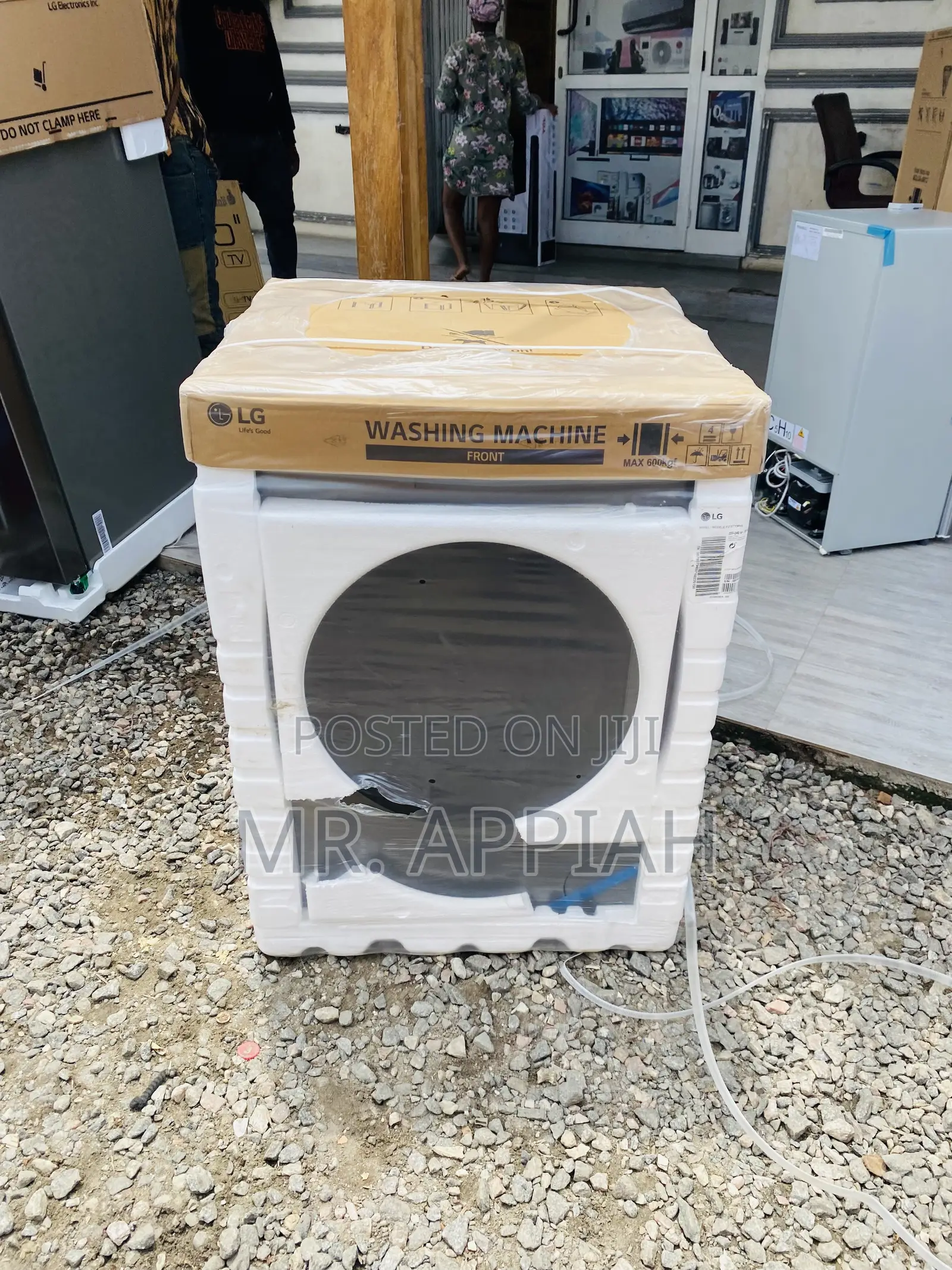 Quality LG F2T2TYM1S 8kg Front Load Washing Machine.