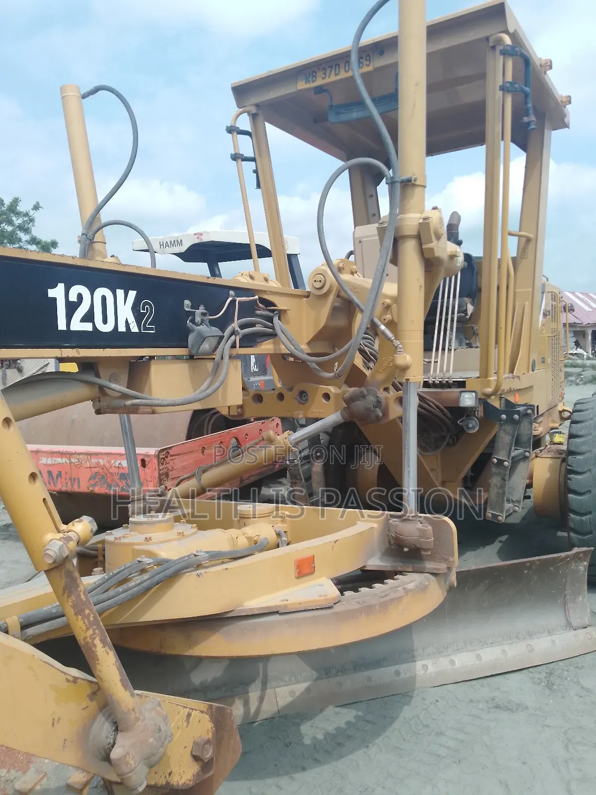 Fairly Used CAT Grader for Sale